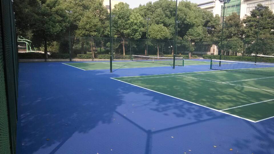 無(wú)縫半預(yù)制硅PU球場(chǎng)案例